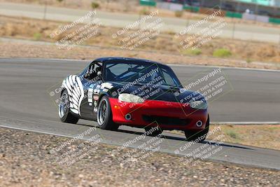 media/Oct-01-2022-Team Topak Racing (Sat) [[f860fb51be]]/2-Inter Low 2/session 1 turn 3/